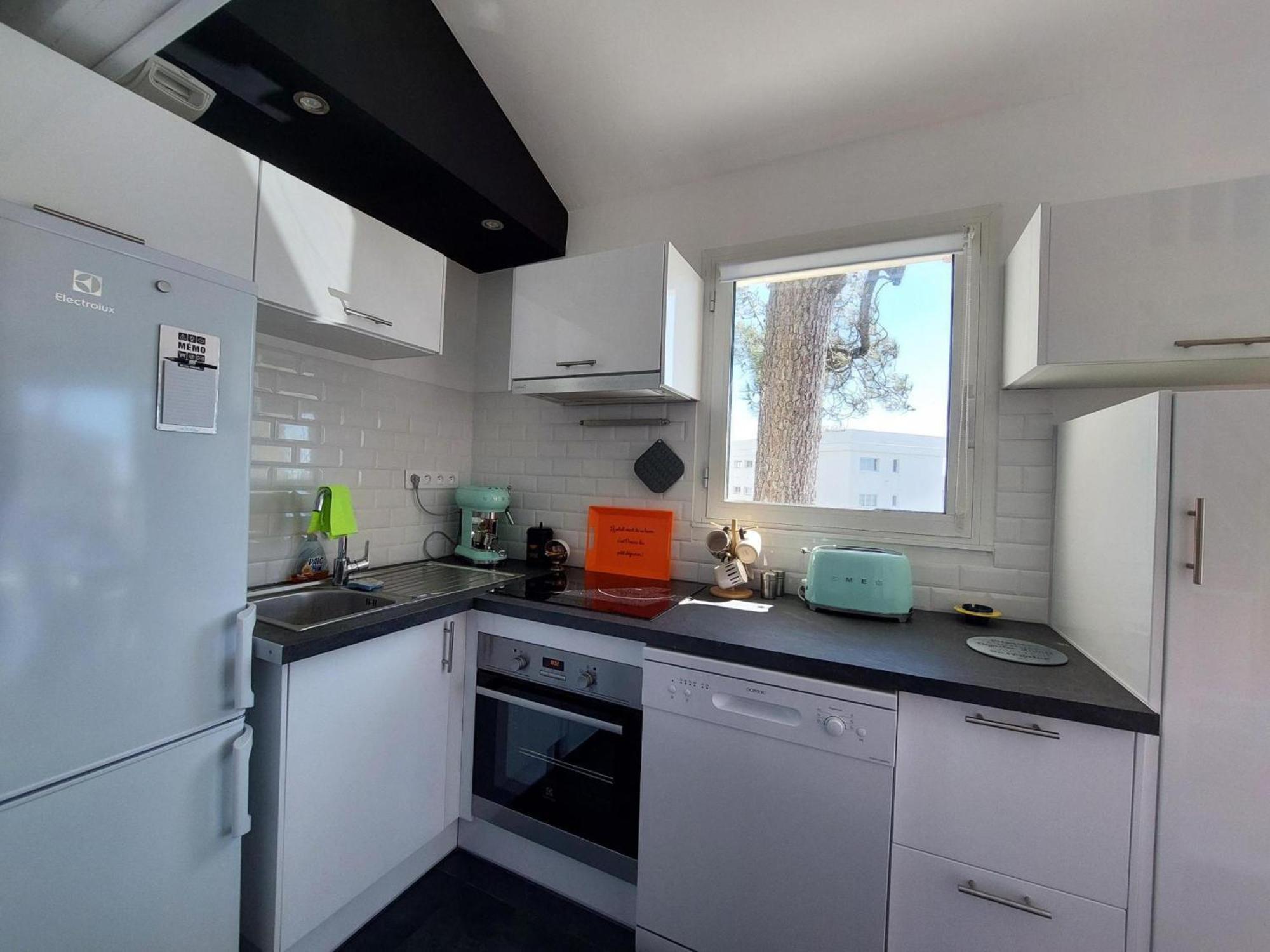 Charmant Appart Renove A 50M De La Plage Avec Balcon Et Parking - Fr-1-550-78 Royan Zewnętrze zdjęcie